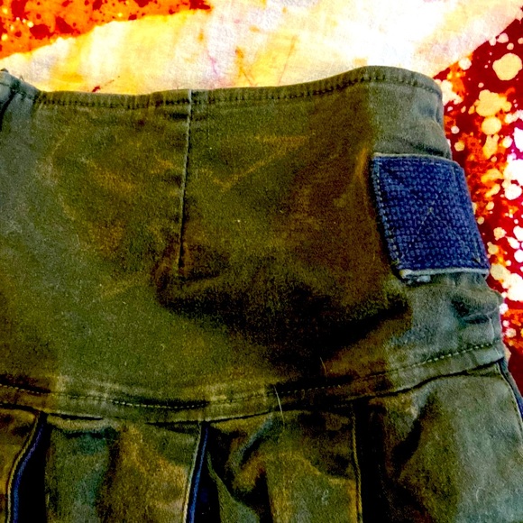 RARE 90’s VTG. TRIPP NYC GREEN & BLACK PLEATED MINI SKIRT W/STRAPS-LG~LIKE NEW - Picture 14 of 16